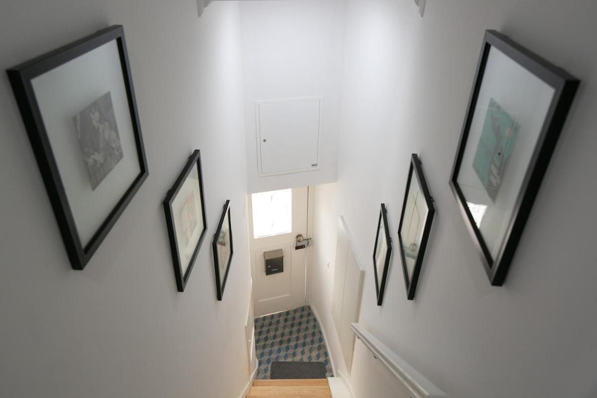 Center Duplex - Subway Nearby Apartment