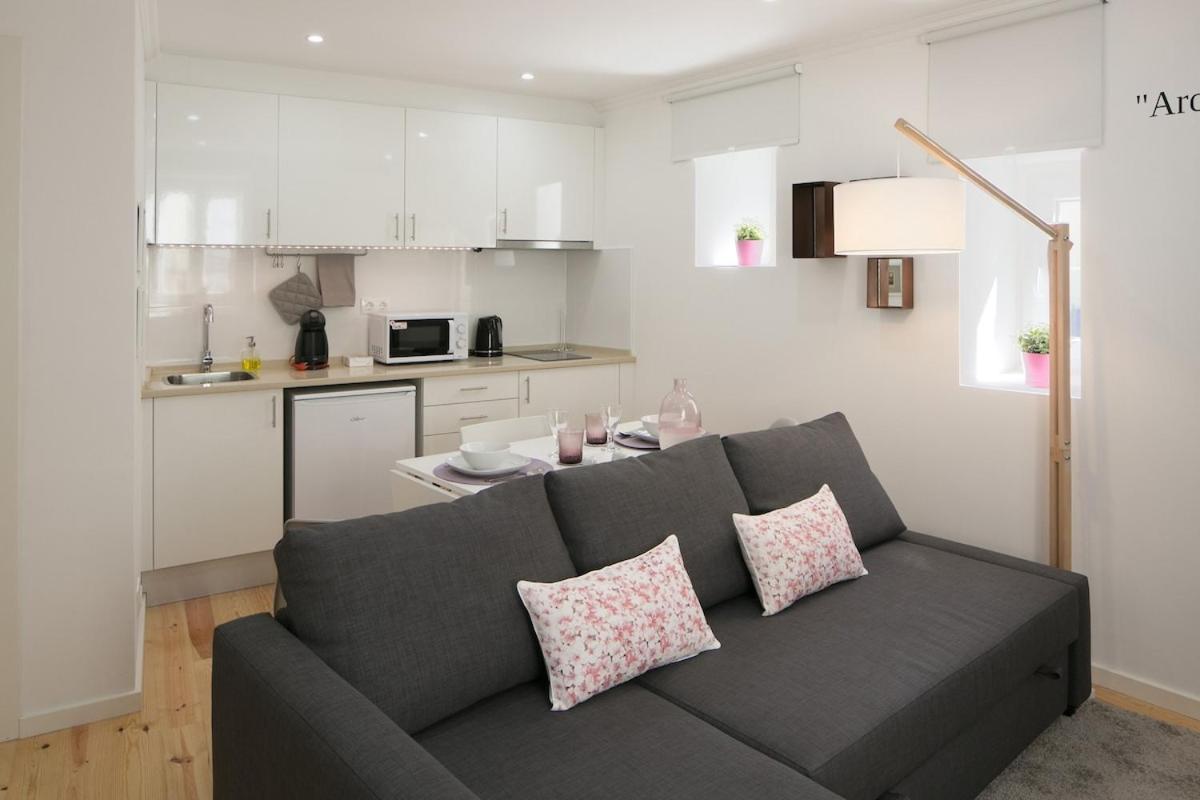 Center Duplex - Subway Nearby Apartment Lissabon